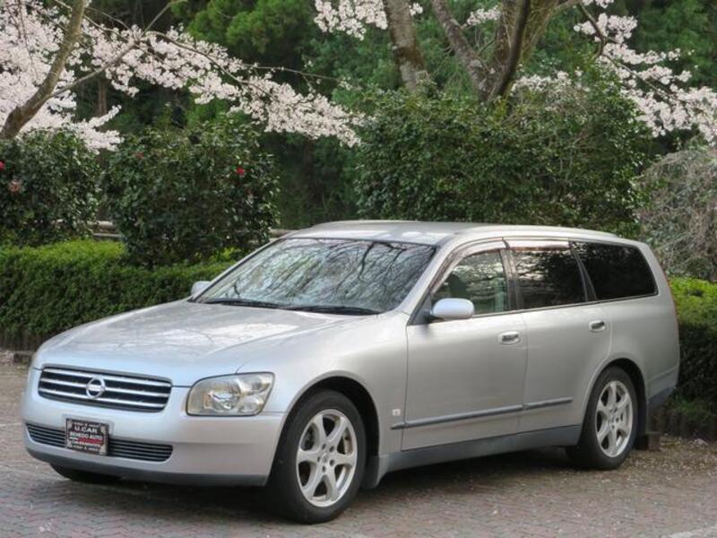NISSAN STAGEA