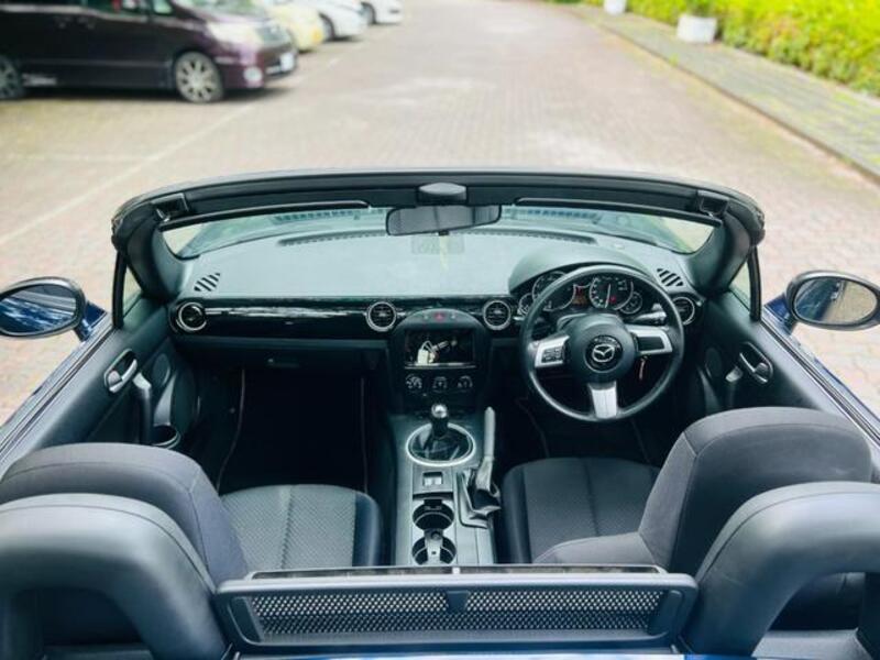 ROADSTER