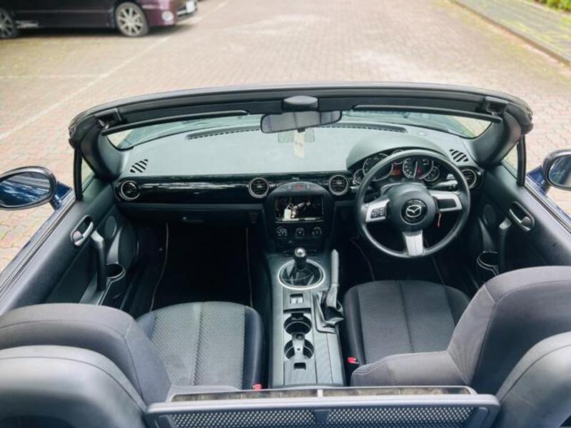 ROADSTER