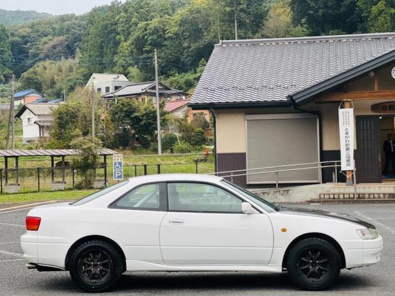 COROLLA LEVIN