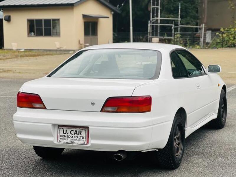 COROLLA LEVIN
