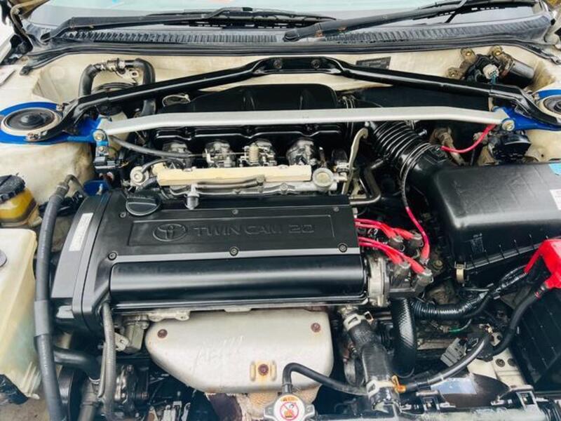 COROLLA LEVIN