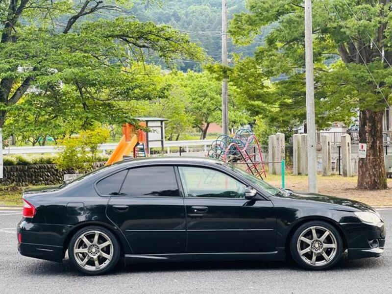 LEGACY B4