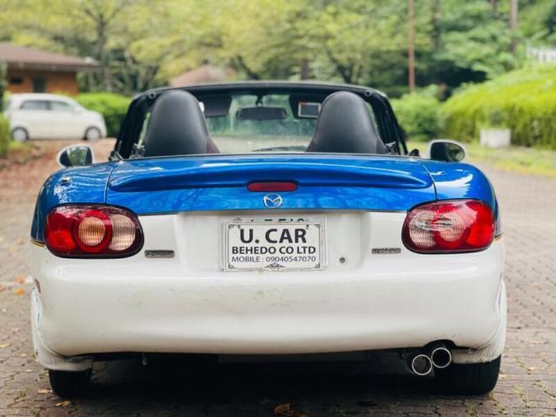 ROADSTER