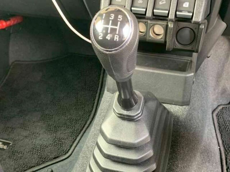 JIMNY SIERRA