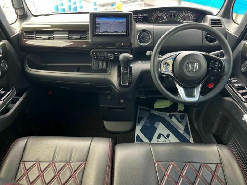 N BOX CUSTOM
