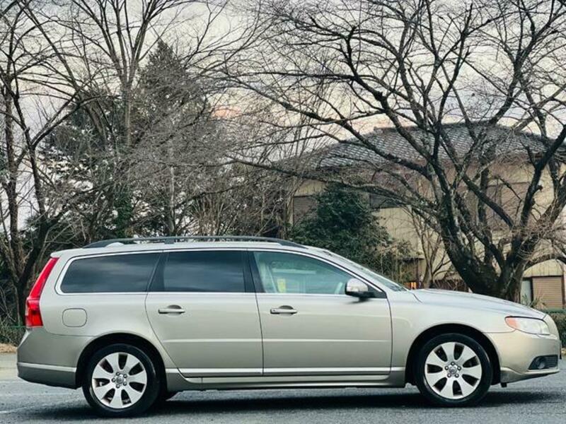 V70
