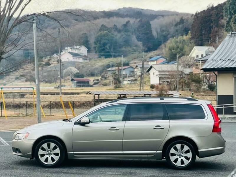 V70