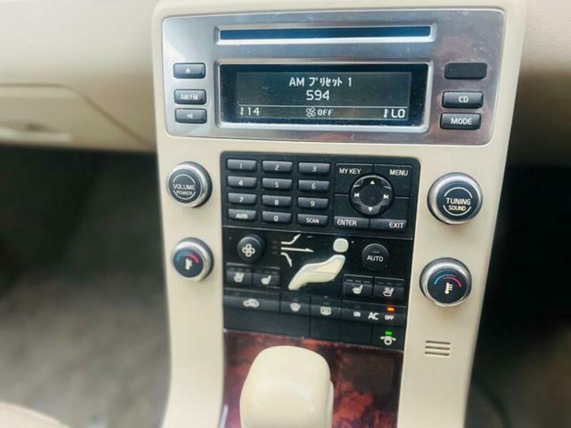 V70