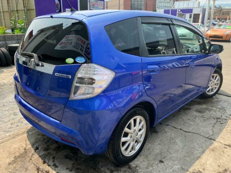 FIT HYBRID