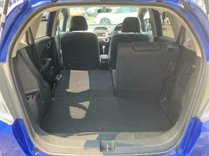 FIT HYBRID
