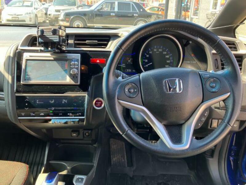 FIT HYBRID
