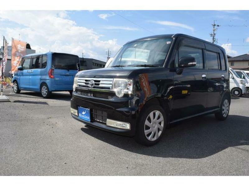 TOYOTA PIXIS SPACE