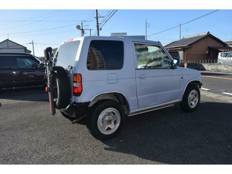 PAJERO MINI