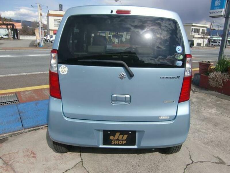 WAGON R