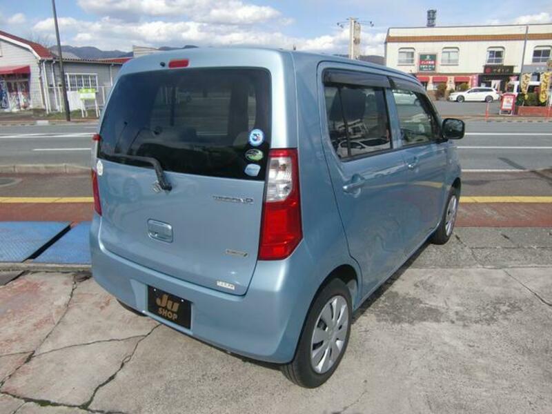 WAGON R