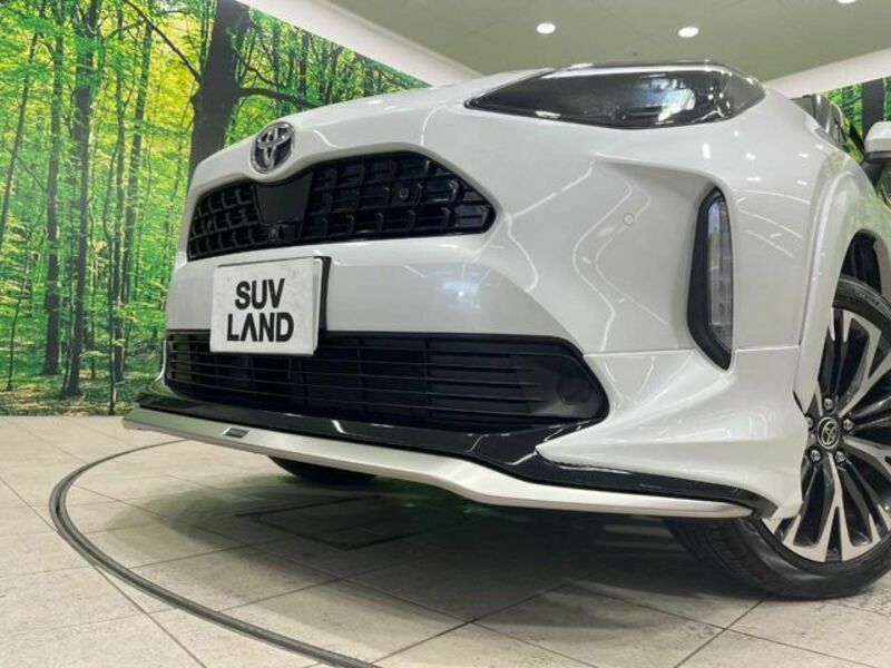 YARIS CROSS