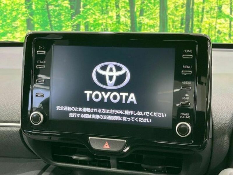 YARIS CROSS
