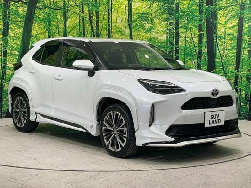 YARIS CROSS