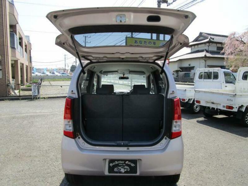 WAGON R