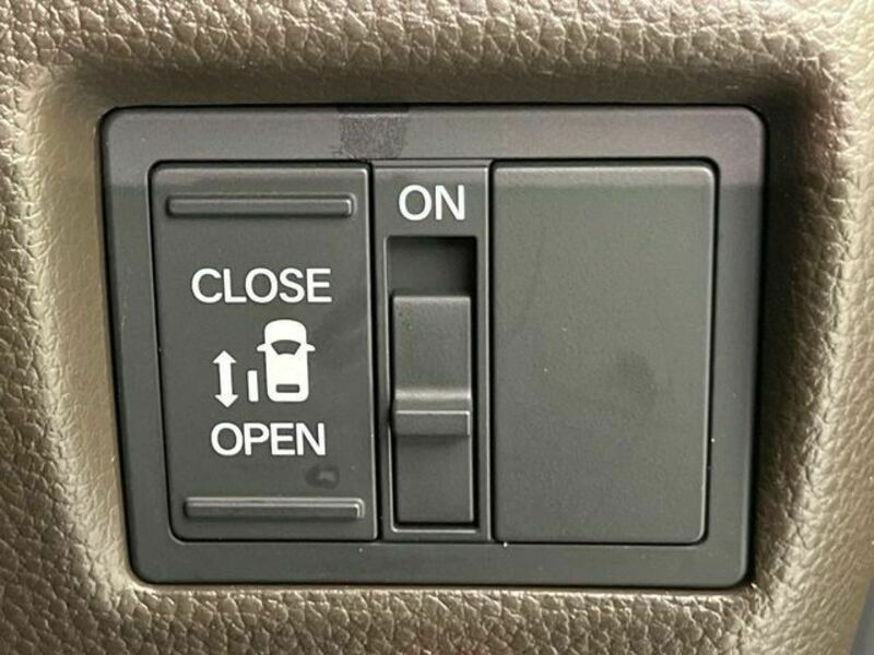 N BOX