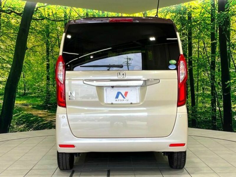 N BOX