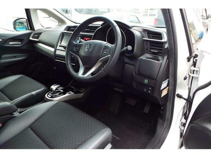 FIT HYBRID