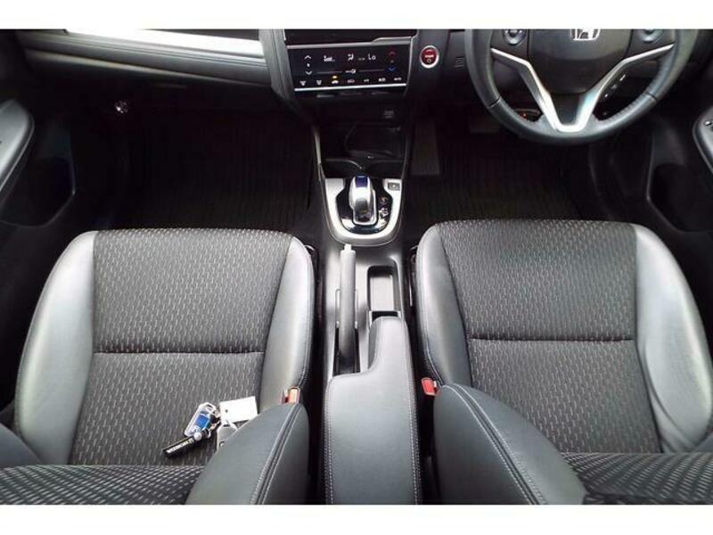 FIT HYBRID