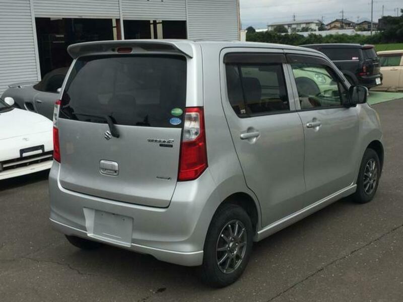 WAGON R