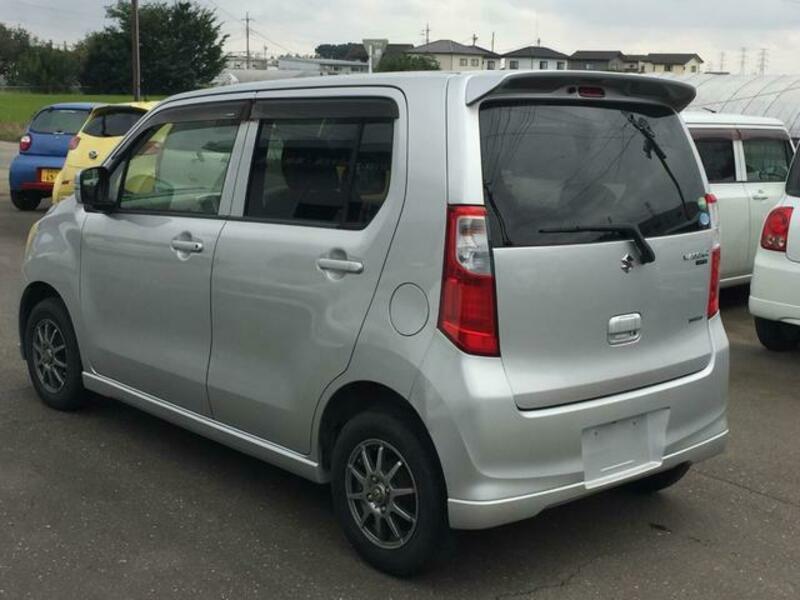 WAGON R