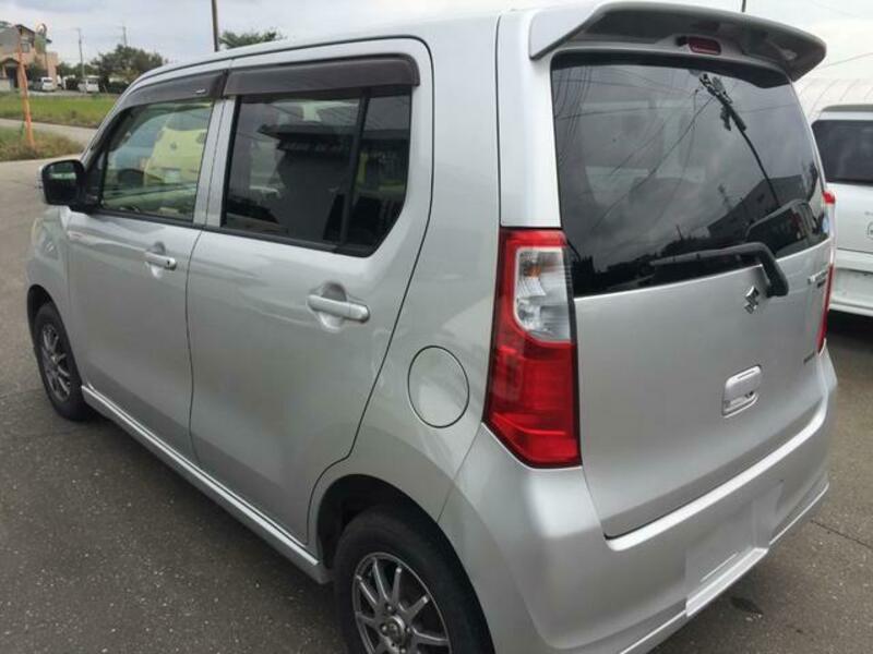 WAGON R