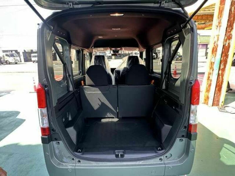 N-VAN