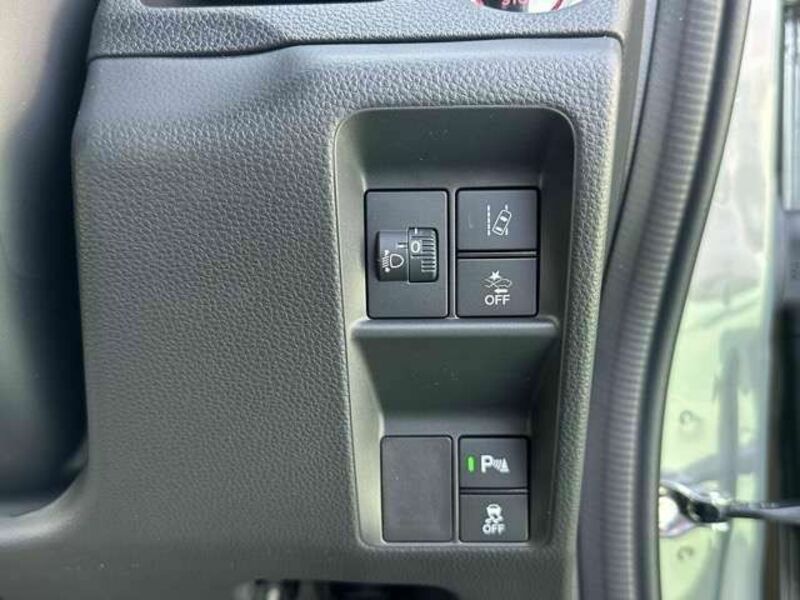 N-VAN