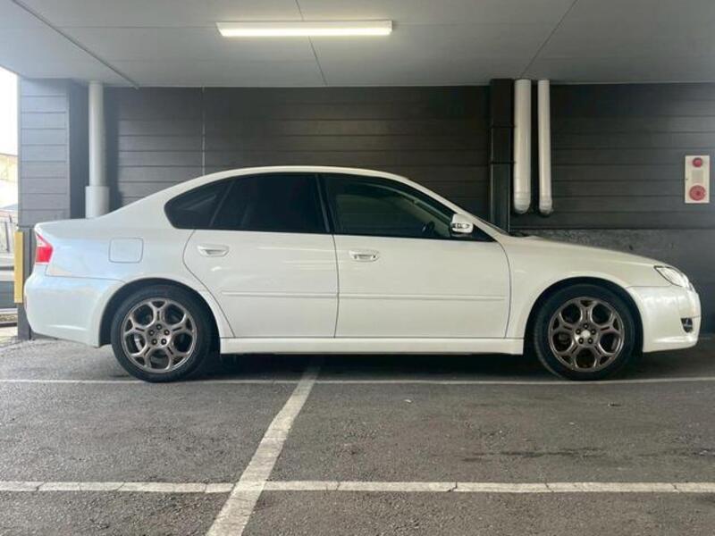 LEGACY B4