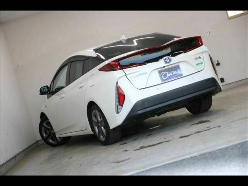 PRIUS PHV