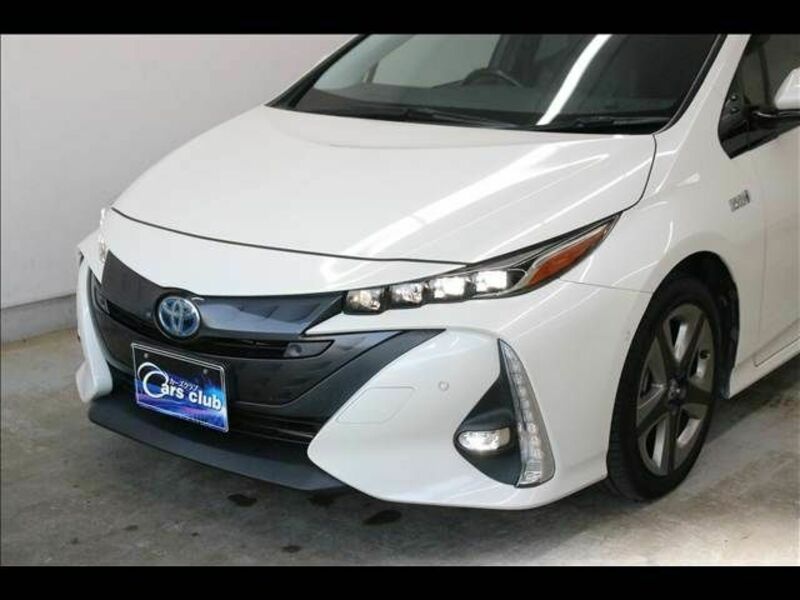 PRIUS PHV