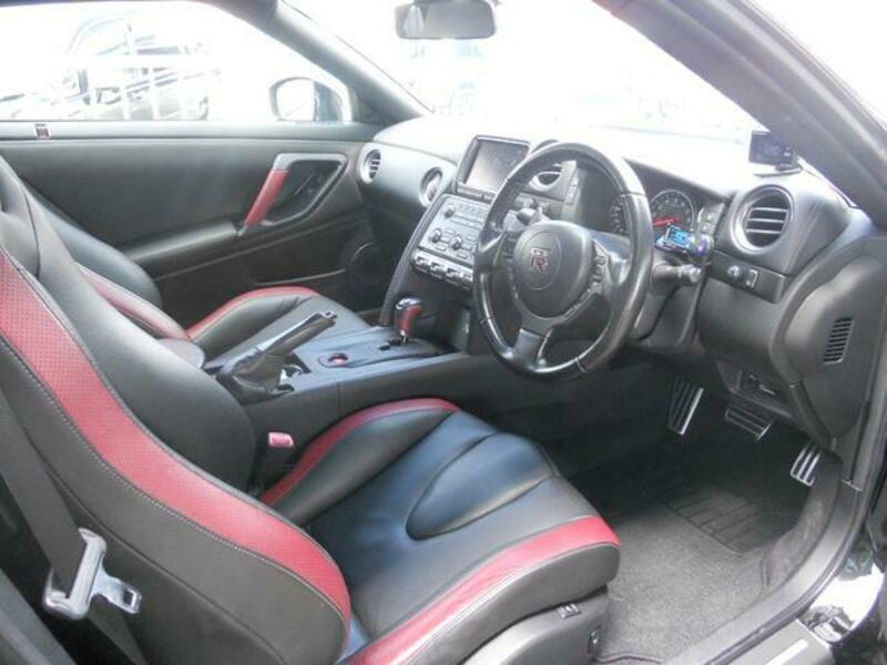 GT-R