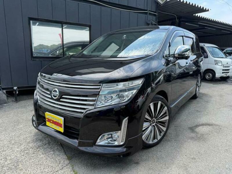 NISSAN ELGRAND