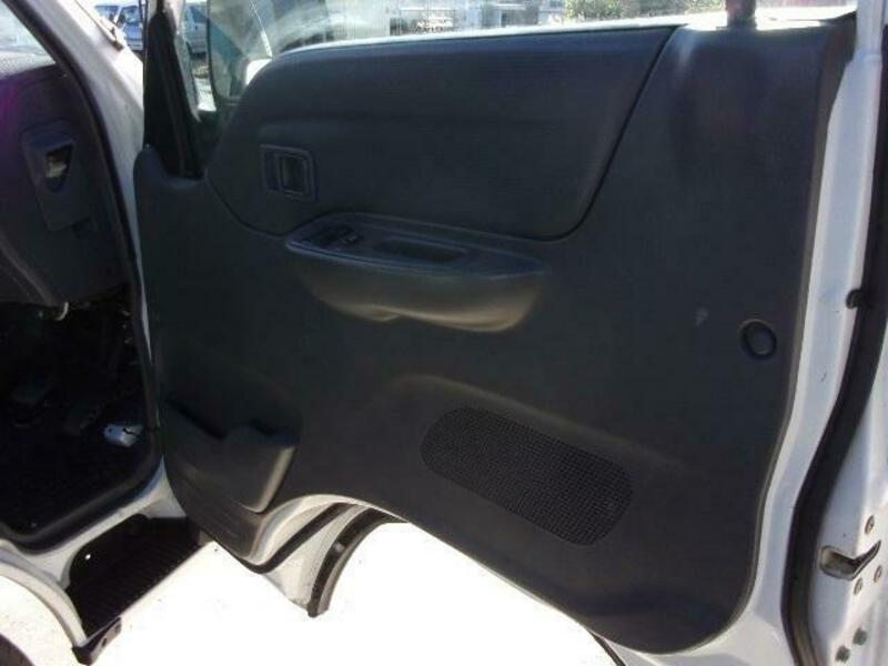 BONGO VAN