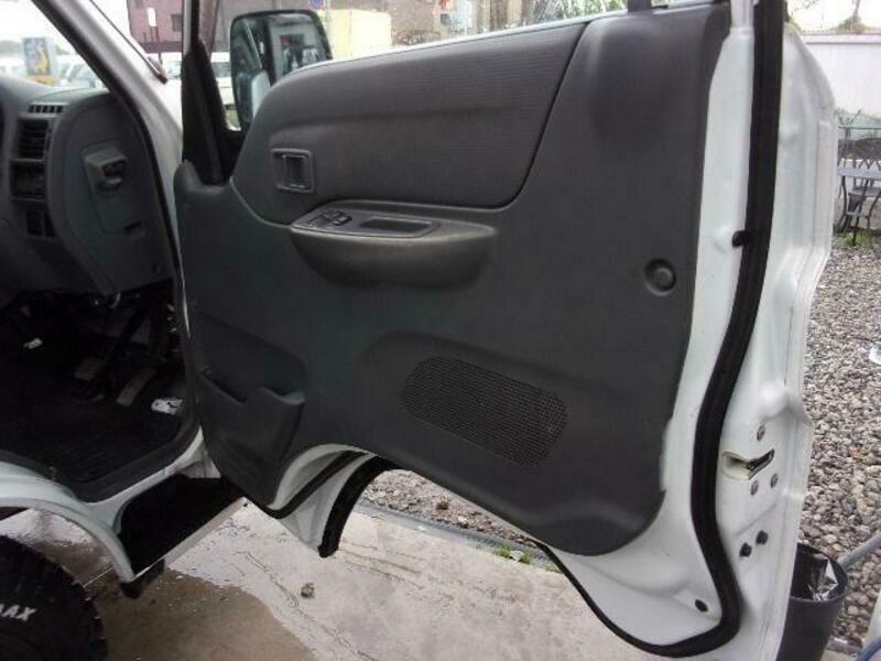 BONGO VAN