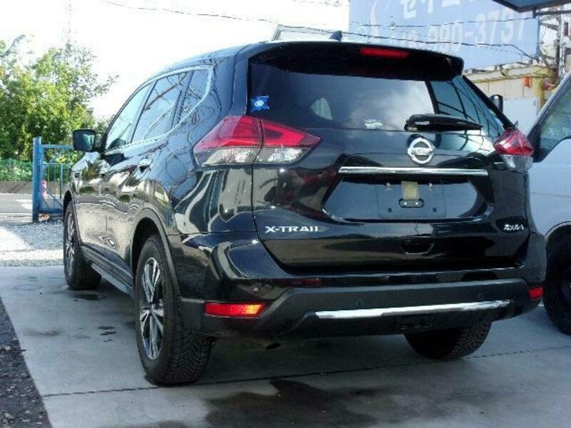 X-TRAIL