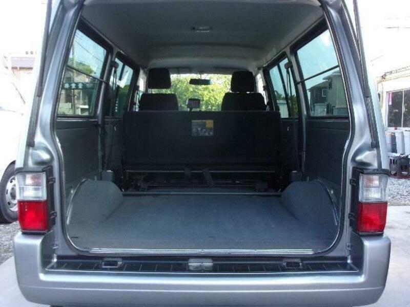 BONGO VAN