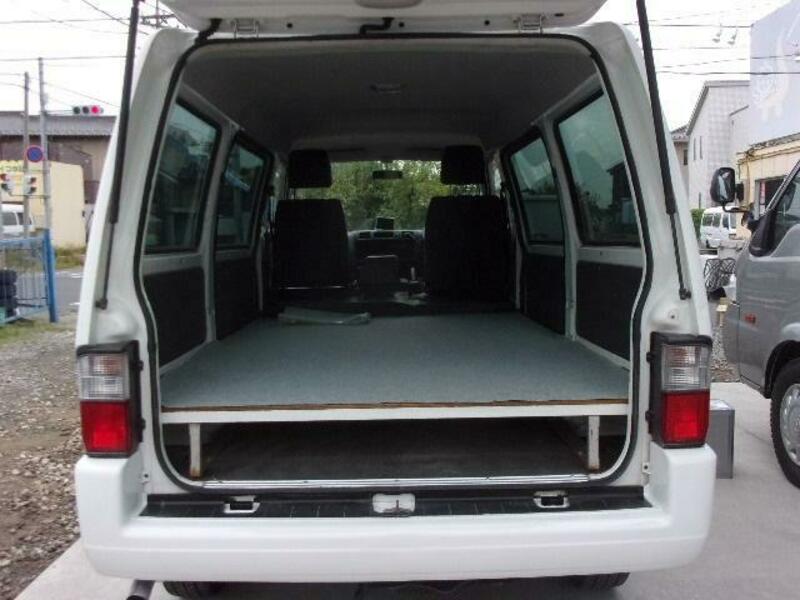 BONGO VAN