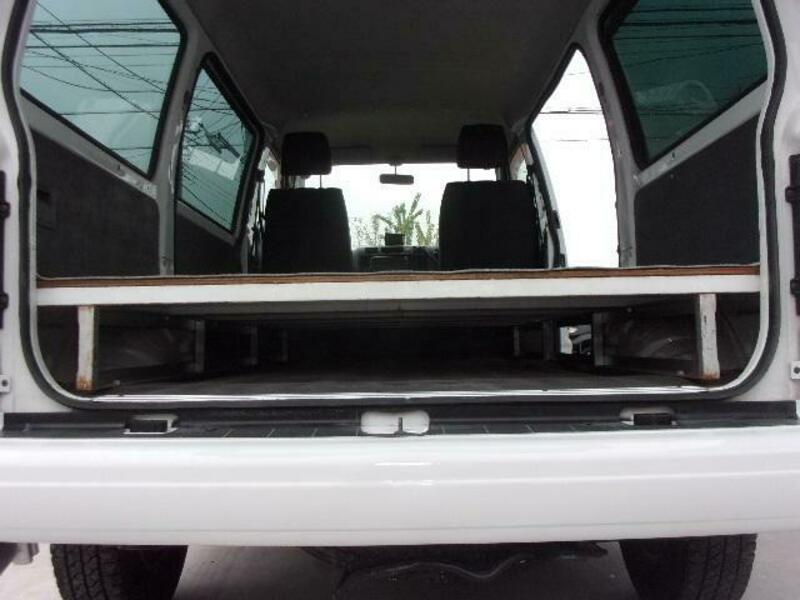 BONGO VAN