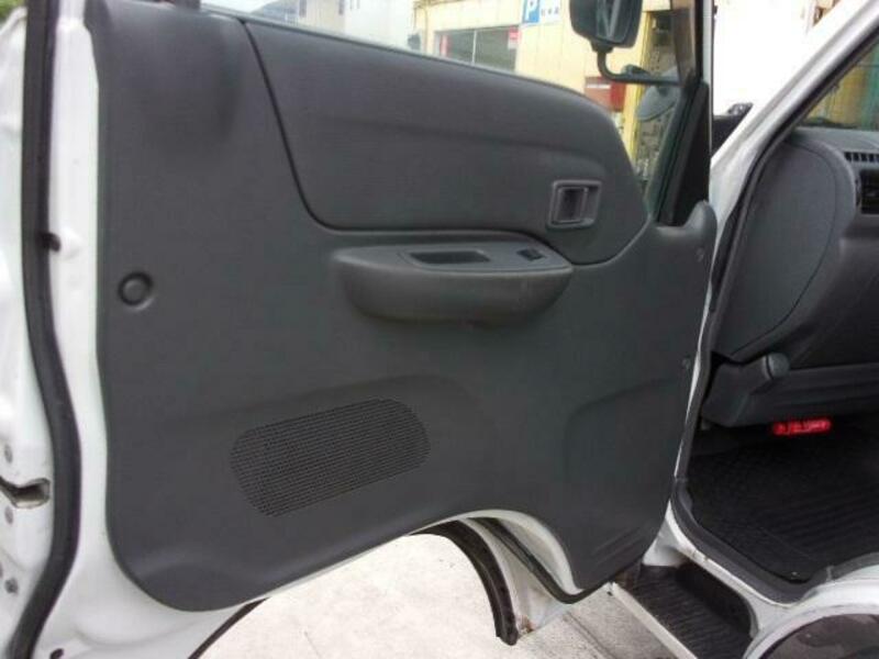 BONGO VAN