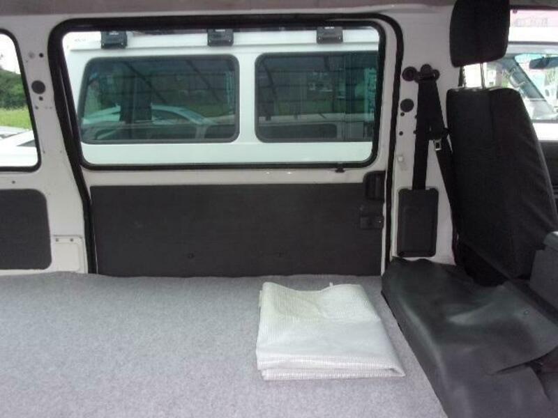 BONGO VAN