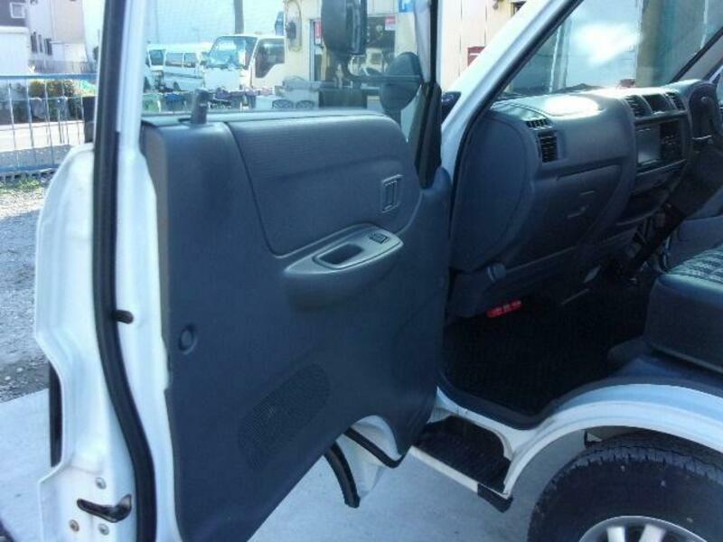 BONGO VAN