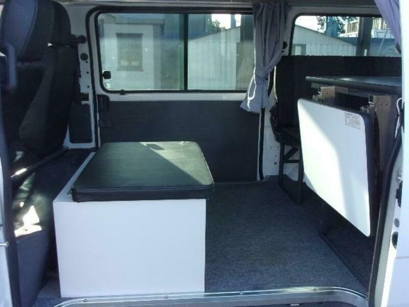 BONGO VAN