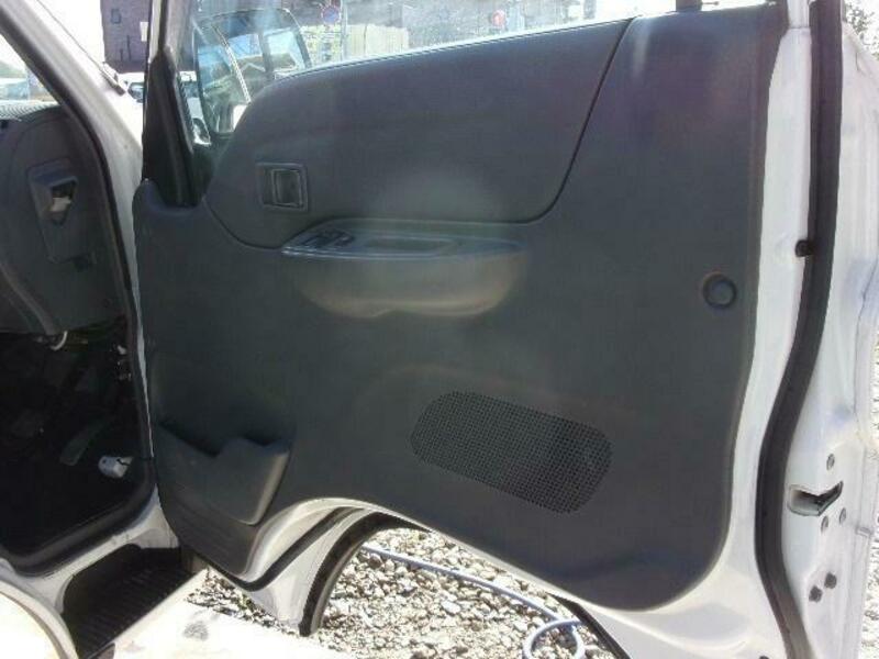 BONGO VAN