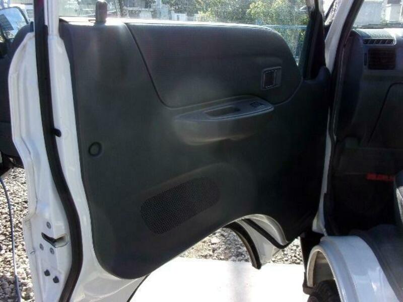 BONGO VAN
